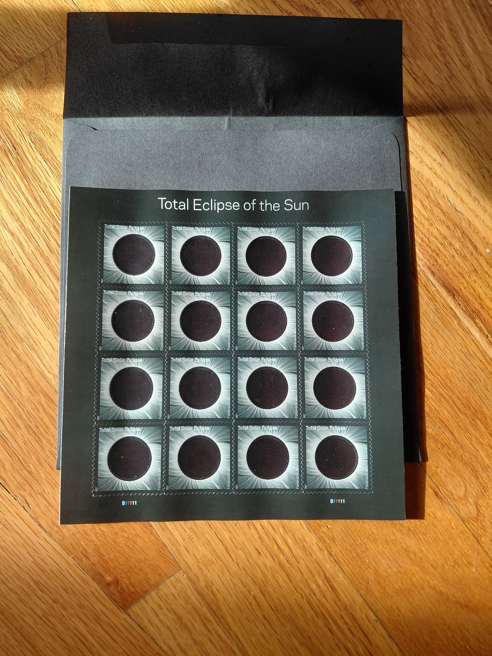 2017 Total Eclipse of the Sun Forever Stamps Collectible Set of 16 w/ Sleeve